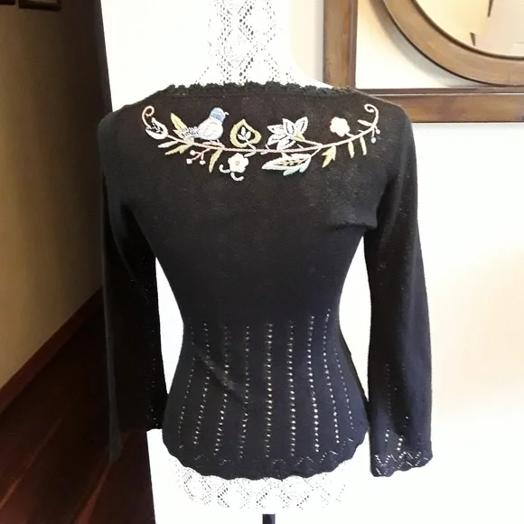 - ⭐️⭐️- Nanette Lepore floral Lovesong embroidered cardigan.. RARE find. - Picture 5 of 8